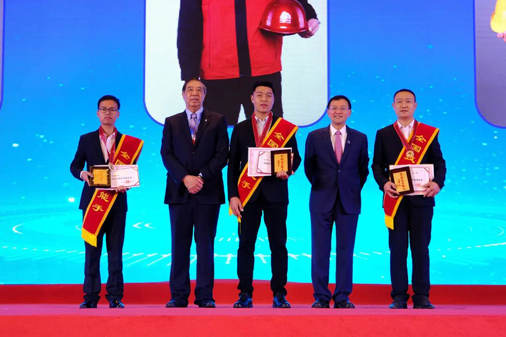 77���� �C ȫ����ȫ����̬�ȵ���������ֱ��ƽ̨