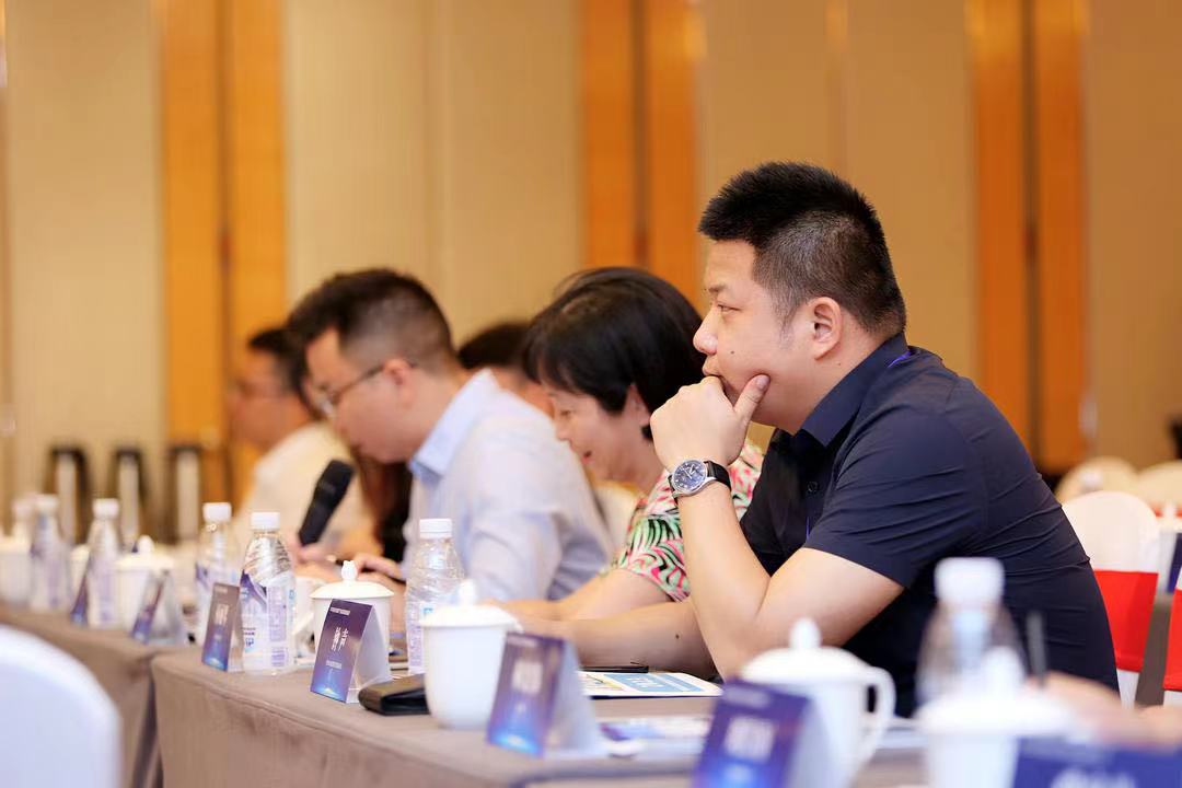 77���� �C ȫ����ȫ����̬�ȵ���������ֱ��ƽ̨