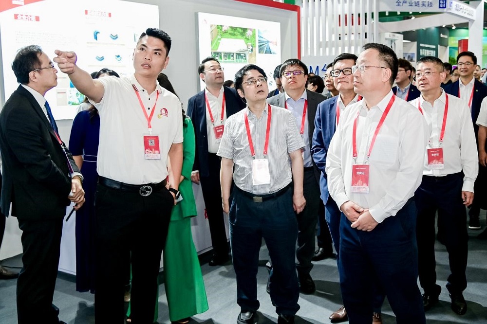 77���� �C ȫ����ȫ����̬�ȵ���������ֱ��ƽ̨